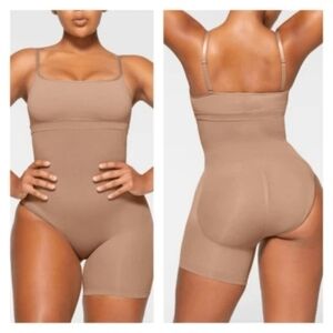 Skims Seamless Sculpt One Leg Short Shapewear Small Right